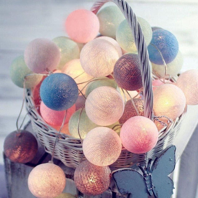 Gledelig Bomull Lys Ball Girlander - LumiBall | Skanto