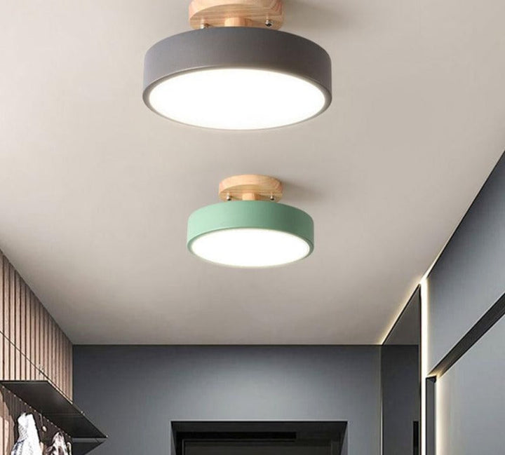Fargerik nordisk LED-taklampe