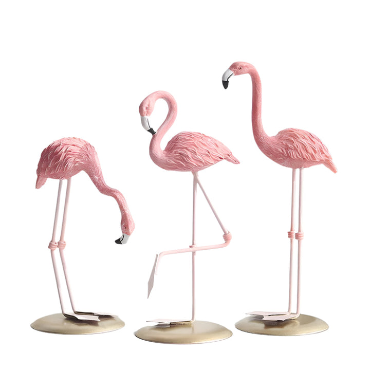 FlamingoGrace Elegant Flamingo Harbor Statue Skanto