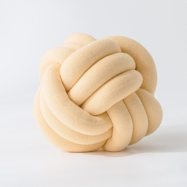 Knot Ball Cushion | Skanto