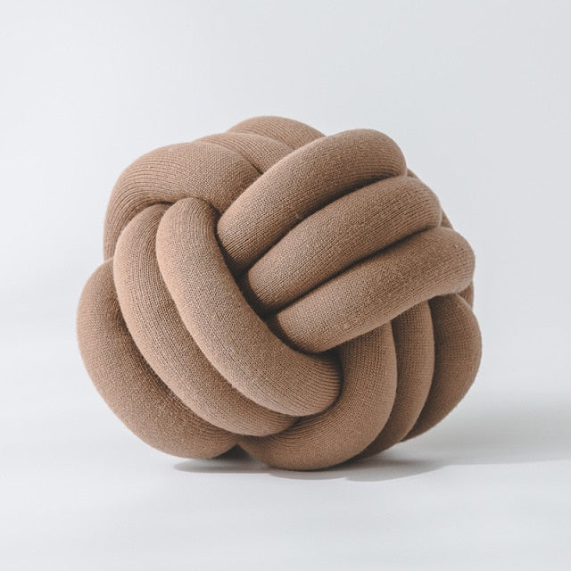 Knot Ball Cushion | Skanto