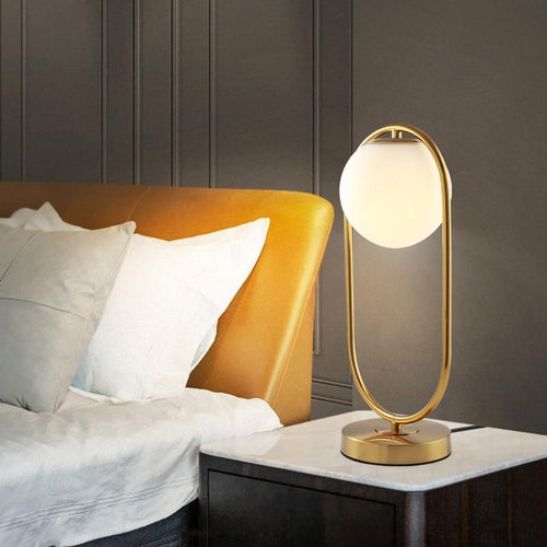 Skanto | Moderne Glasskule Bordlampe