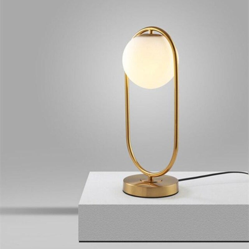 Skanto | Moderne Glasskule Bordlampe