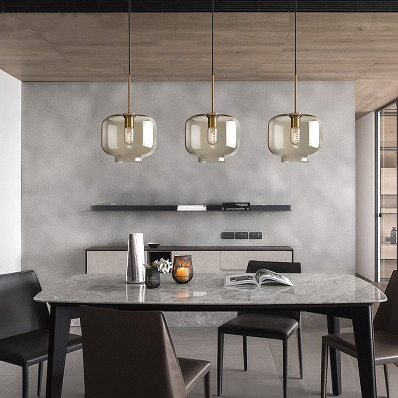 Moderne hengelamper i glass