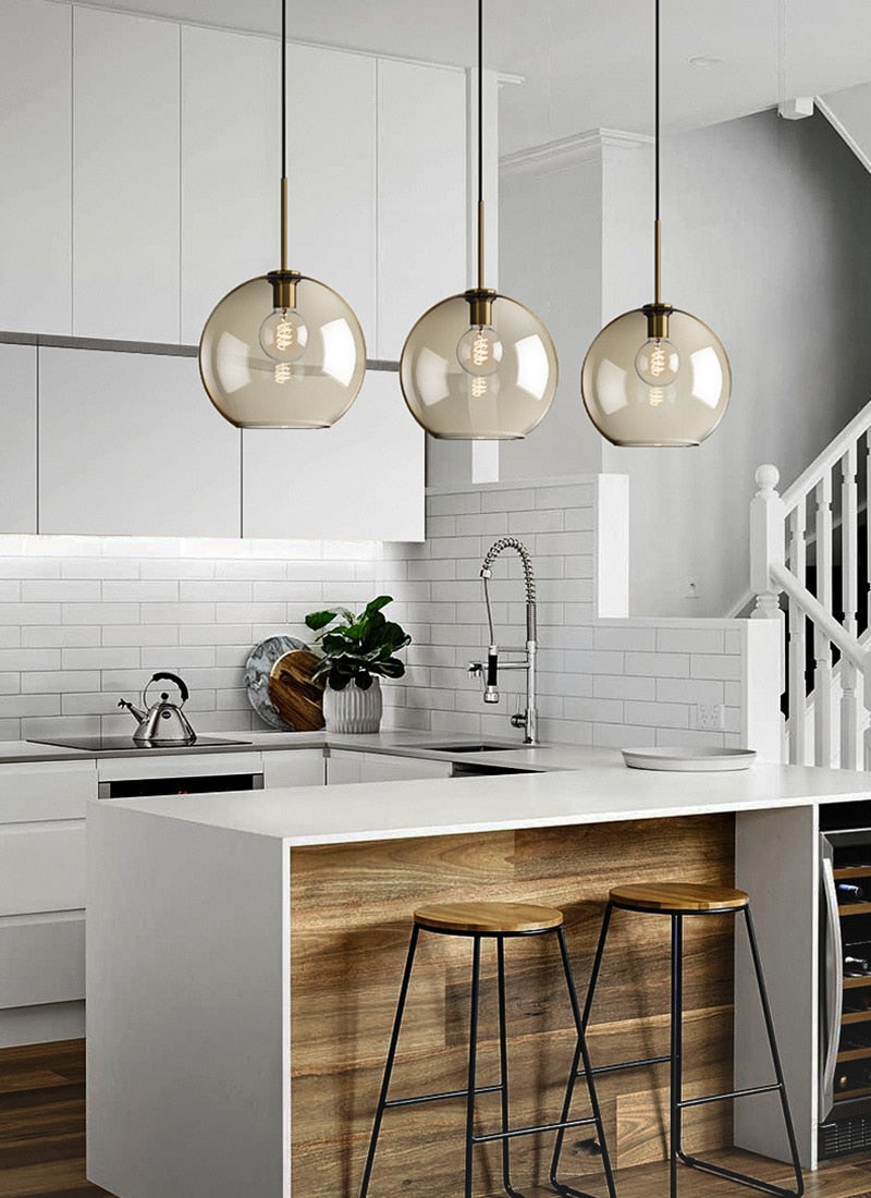 Moderne hengelamper i glass