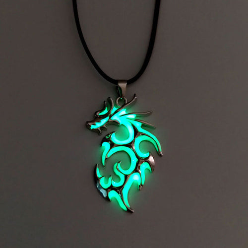 Skanto | Vintage Luminous Dragon Necklace