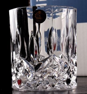 Churchill - Whiskey/Vin Glasser | Skanto