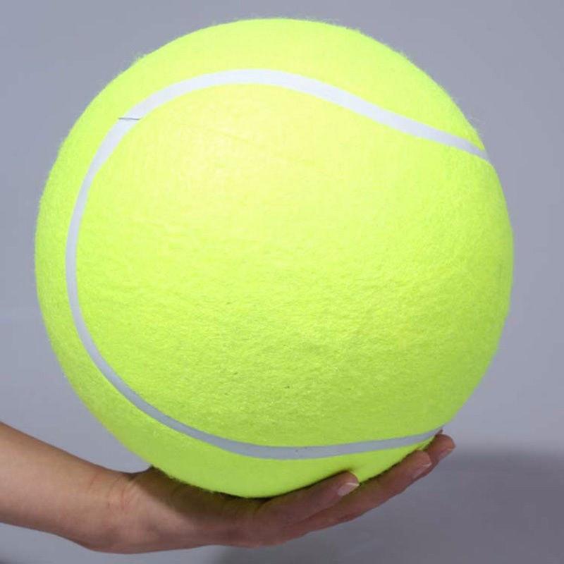 Den gigantiske tennisballen | Skanto