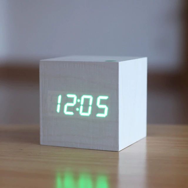 Skanto | Digital Clock Cube i moderne tredesign