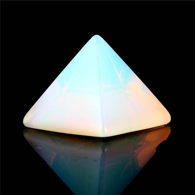 Pyramid Chakra Healing Reiki Krystall | Skanto