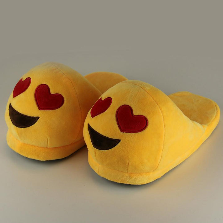 Utrolig søte emoji tøfler | Skanto