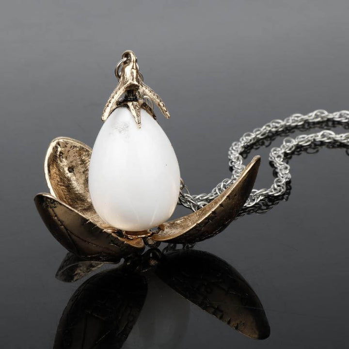 Skanto | Fire Dragon Egg Necklace