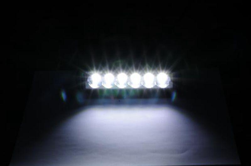 Skanto | 6 tommer 24W Enkel rekke LED Lyslist Vanntett Offroad Biler