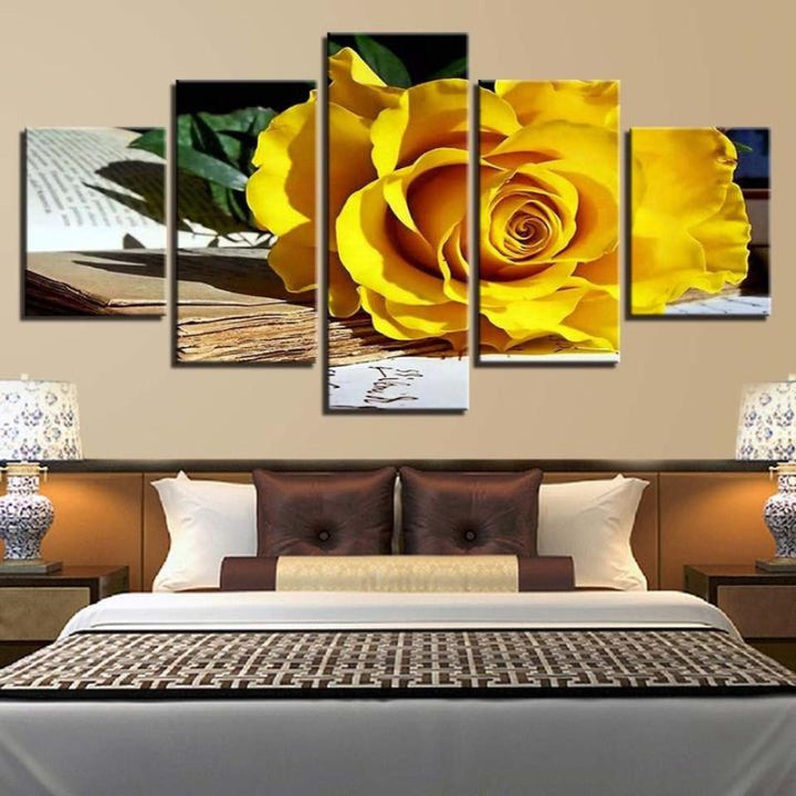 Fallen Yellow Rose - Lerret Veggkunst Maleri