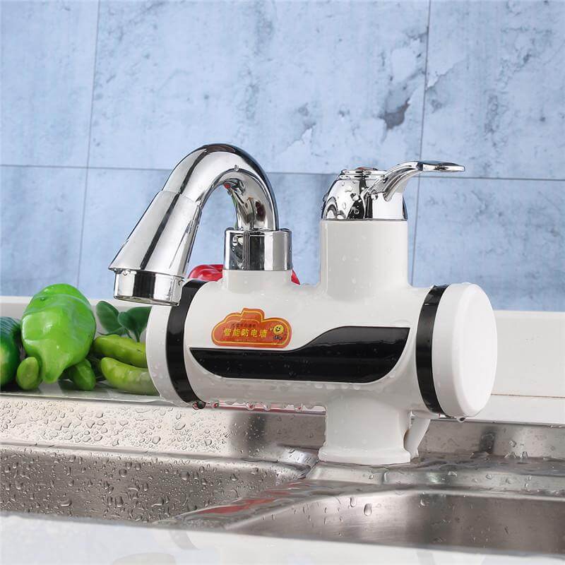 Skanto | Montert Plastiske Decker Hvit LED Digital Tankless Elektrisk Instant Kran