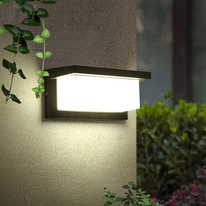 Horisontal LED Utendørslampe | Skanto