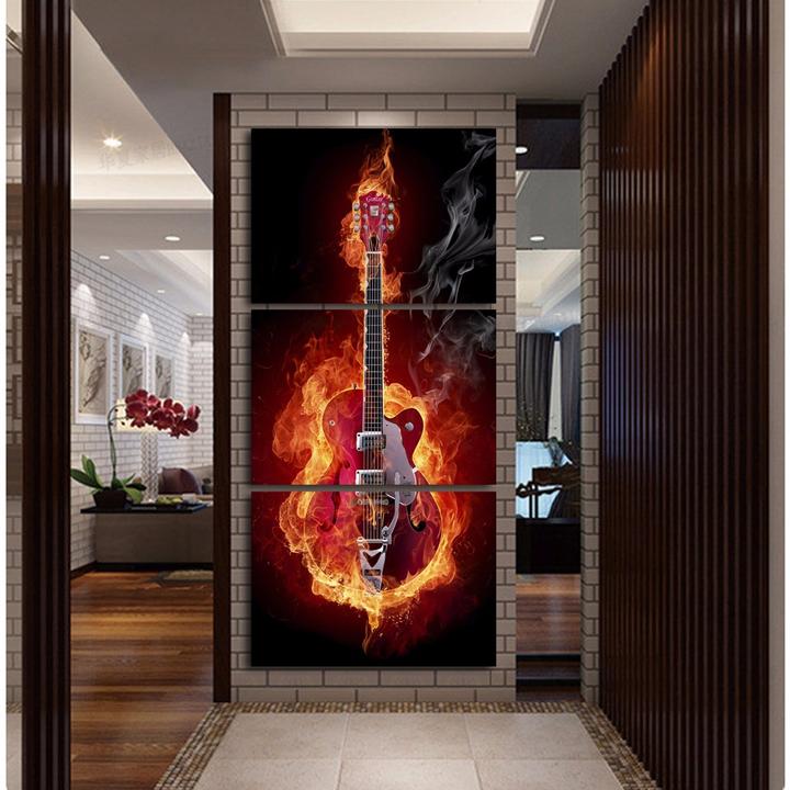Flaming Electric Guitar - Lerret Veggkunst Maleri | Et Must for Musikkelskere