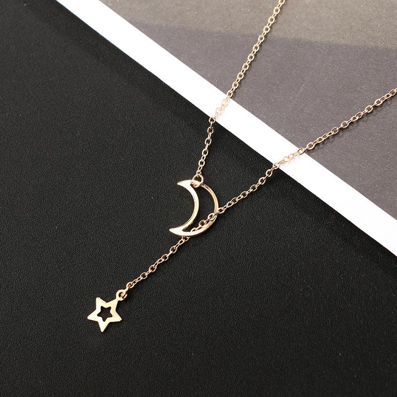 Moon & Star Hengende Dråpe Halskjede | Skanto