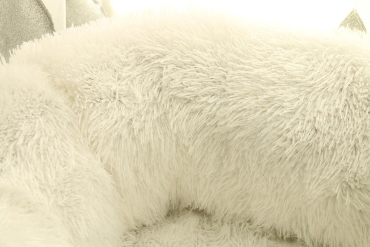 Mini - Rund P fluffy Plush Kattested | Skanto