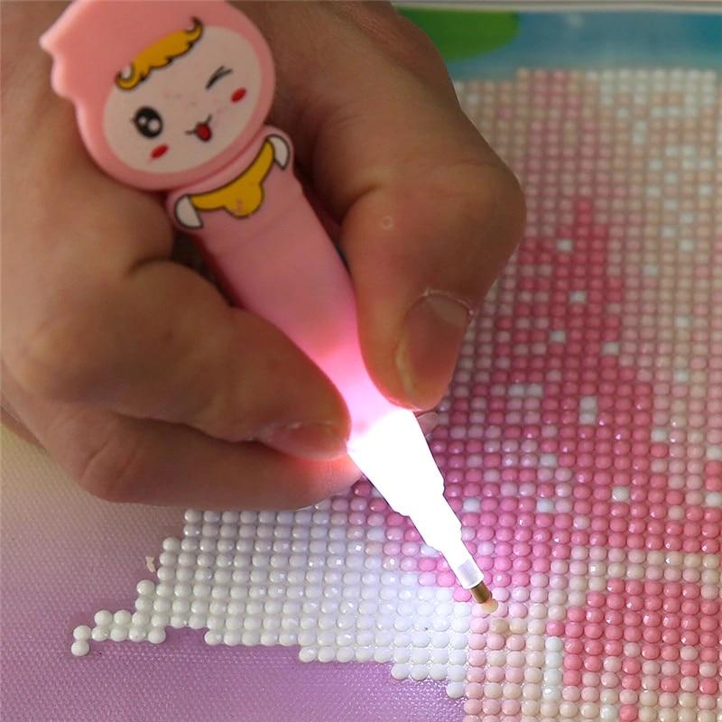 Diamond Painting LED Penn | Skanto