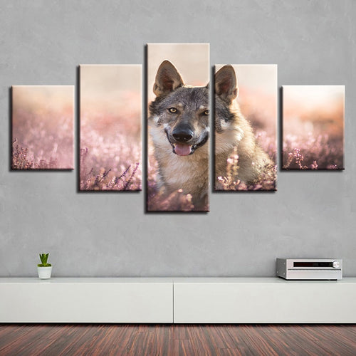 Flower Field Wolfdog - Lærred Veggkunst Maleri