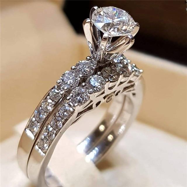 Elegant forlovelses- og giftering-sett | Skanto