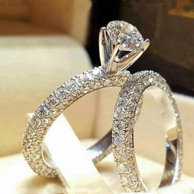 Elegant forlovelses- og giftering-sett | Skanto