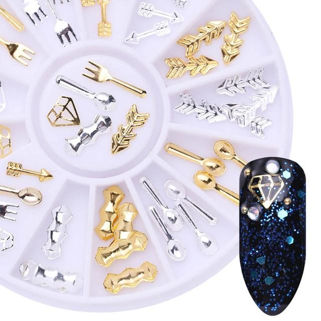 Rhinestone Nail Art Perler | Skanto