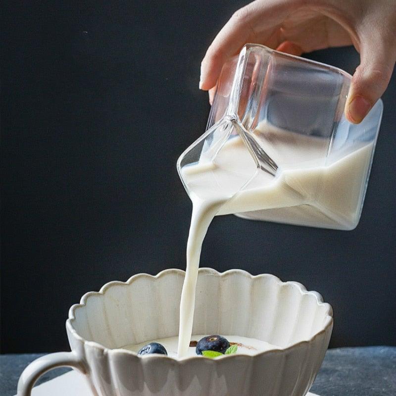 Skanto | Quad Base Cup - Milk Carton Style Jug
