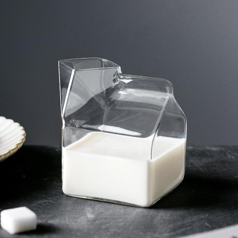 Skanto | Quad Base Cup - Milk Carton Style Jug