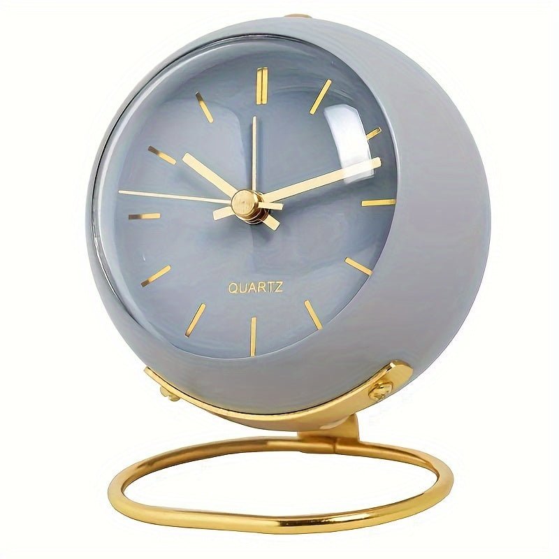 Skanto | Buzzley Retro Stille Vekkerklokke – Vintage Metall Analog Klokke med Nattlys