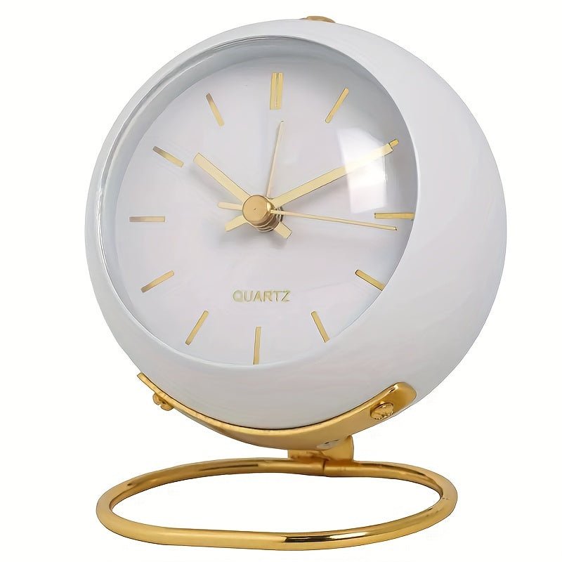Skanto | Buzzley Retro Stille Vekkerklokke – Vintage Metall Analog Klokke med Nattlys