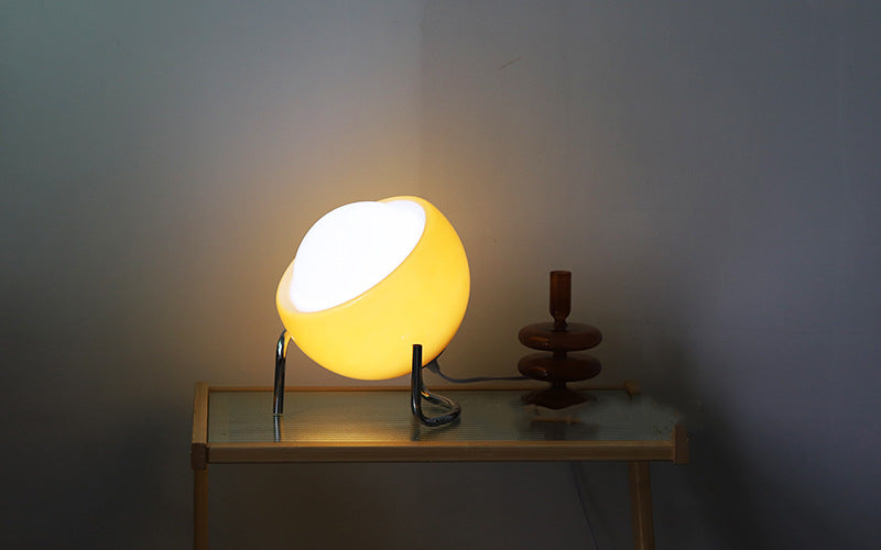 Skanto | RETRO GLASS TABLE LAMP - ATMOSFÆRISK NORDISK NATTBELYSNING
