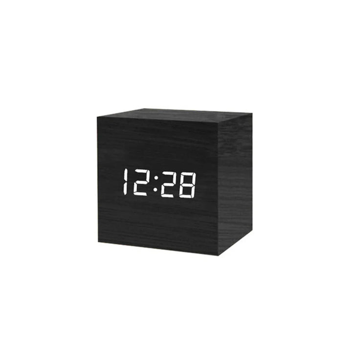 Skanto | Retro stil digital LED vekkerklokke