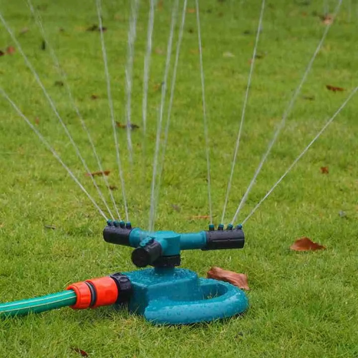 Skanto | Justerbar Hage Sprinkler – Effektiv Gressvanning med 360° Sprayfunksjon
