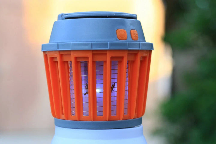 Skanto | Solenergi LED Mygglampe med Integrert Lantern – Effektiv Insektbeskyttelse og Belysning for Hage og Camping