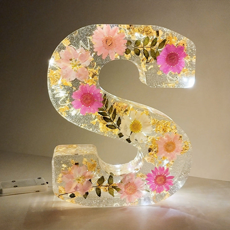 Skanto | Tørkede Blomster Bokstaver Nattlys