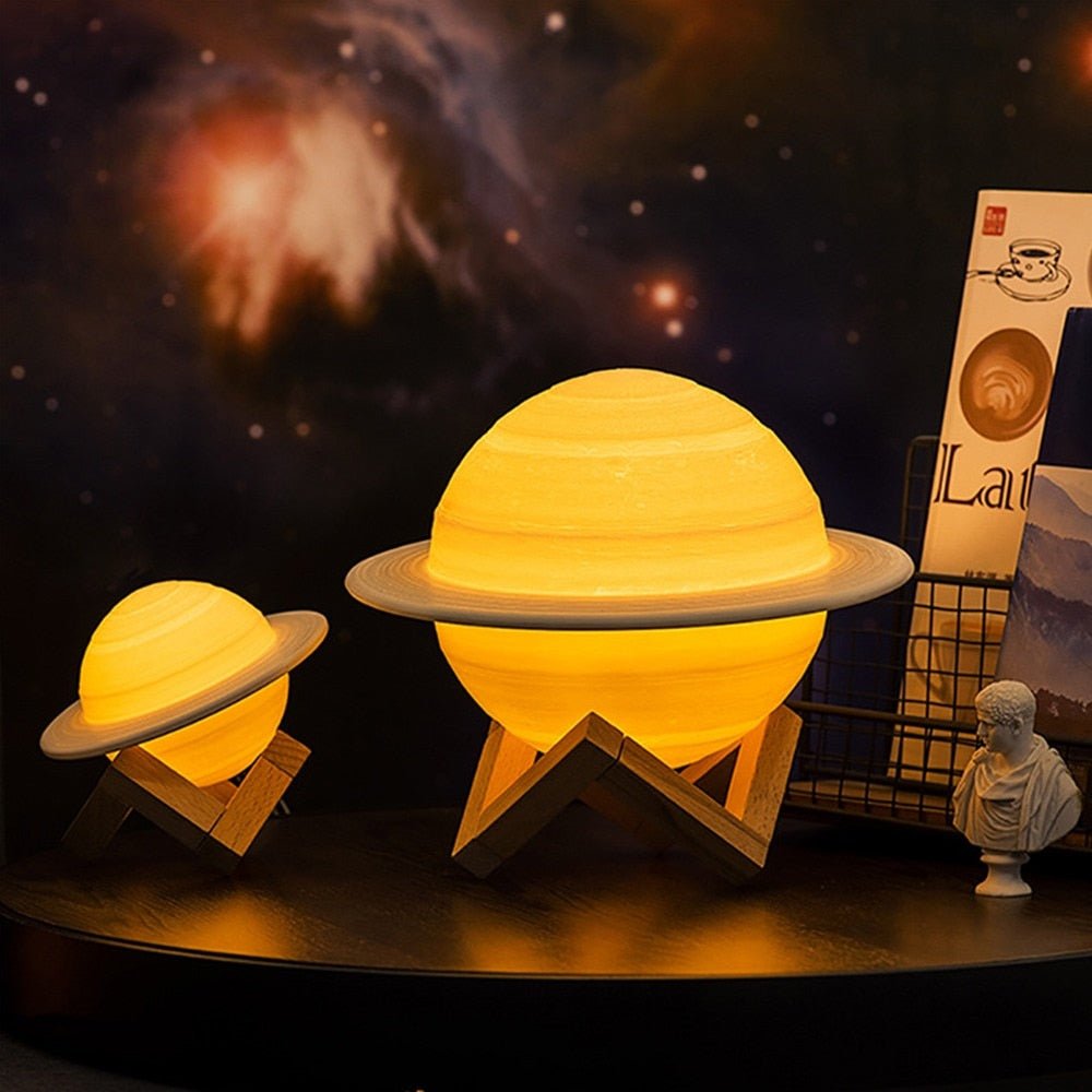 Skanto | Lampe - SaturnGlow - Planetarisk Design - Justerbart Lys