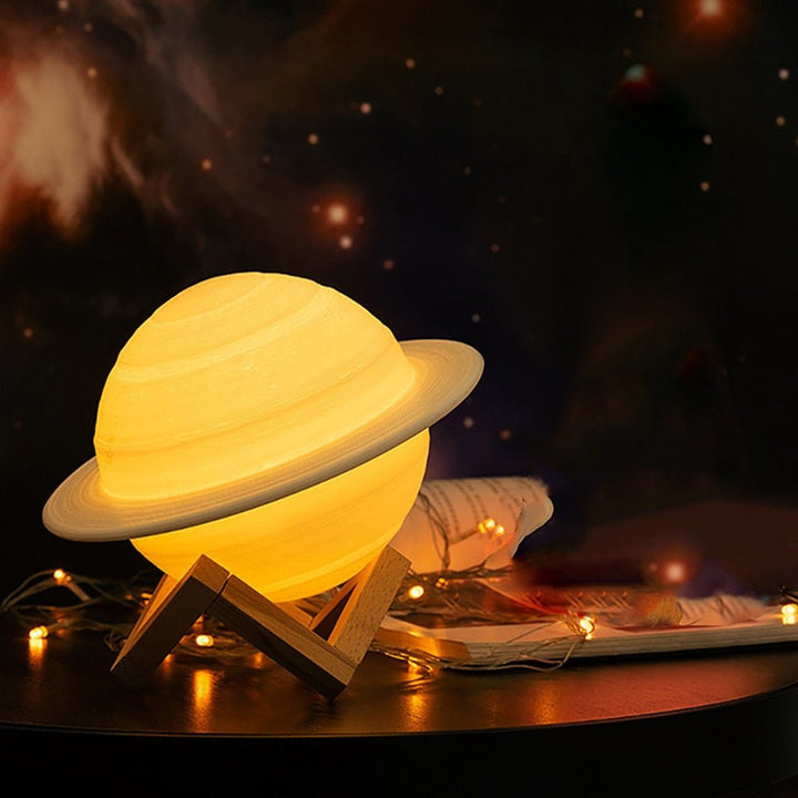 Skanto | Lampe - SaturnGlow - Planetarisk Design - Justerbart Lys