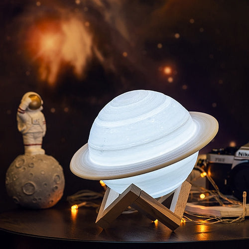 Skanto | Lampe - SaturnGlow - Planetarisk Design - Justerbart Lys