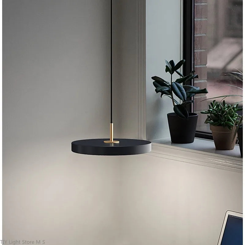 Skanto | Skandinavisk Henge Lampe med Minimalistisk Design - Lyssa