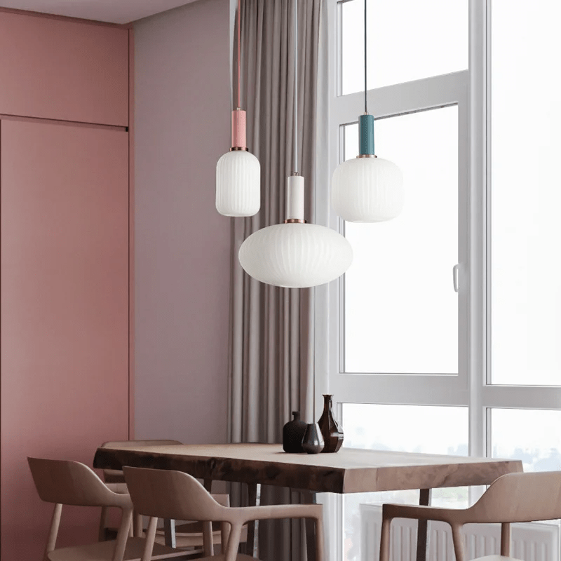 Skanto | LuxePrism – Elegant Glass Pendant Light with a Touch of Luxury