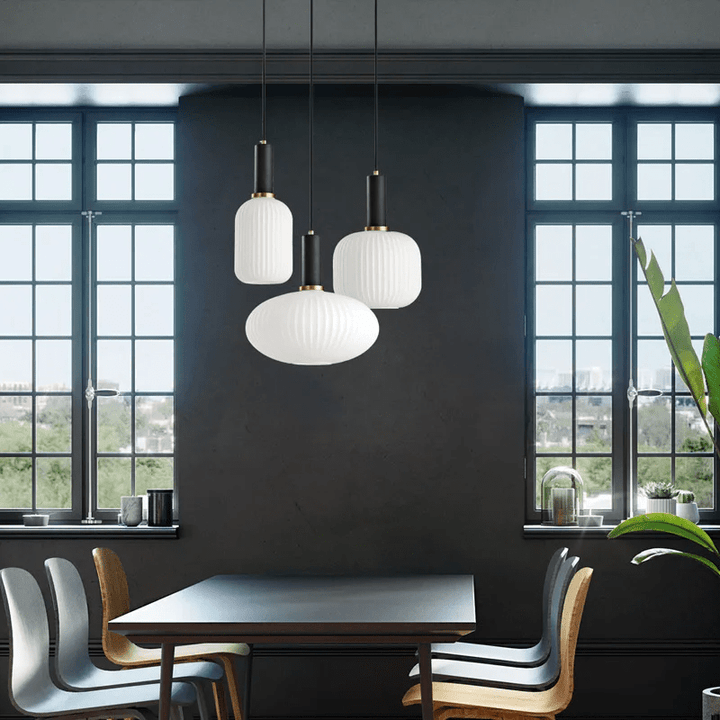 Skanto | LuxePrism – Elegant Glass Pendant Light with a Touch of Luxury