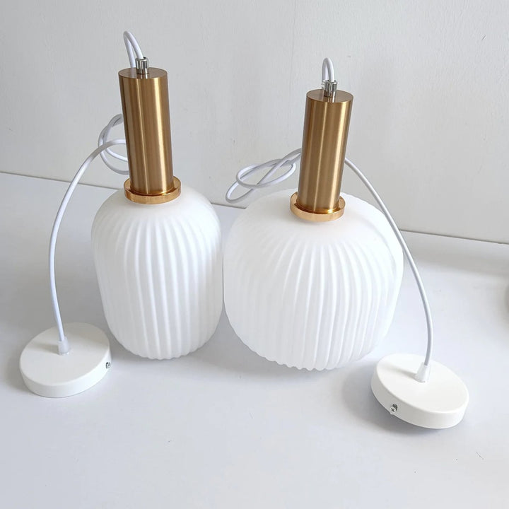 Skanto | LuxePrism – Elegant Glass Pendant Light with a Touch of Luxury