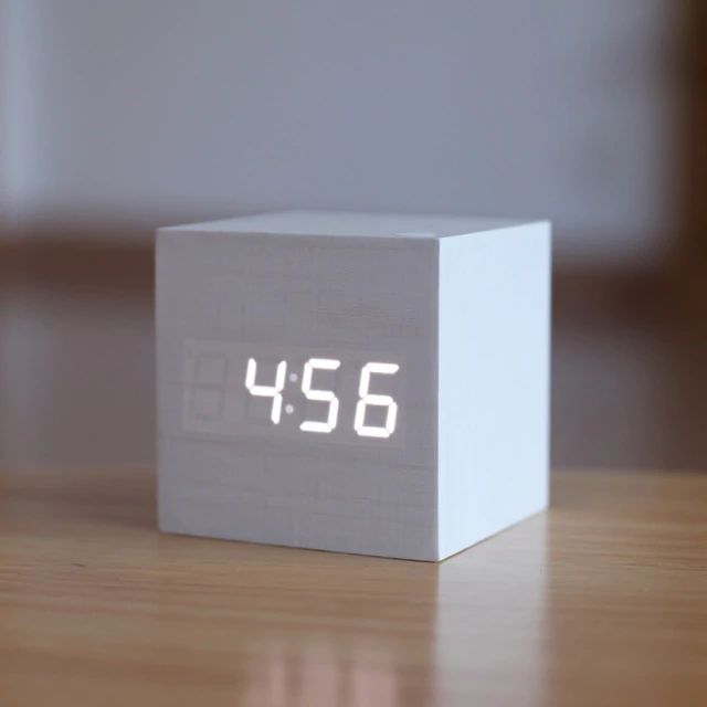 Skanto | Cube Digital Bordklokke Moderne Interiørdekor