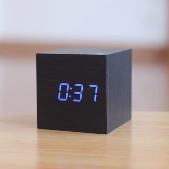 Skanto | Cube Digital Bordklokke Moderne Interiørdekor