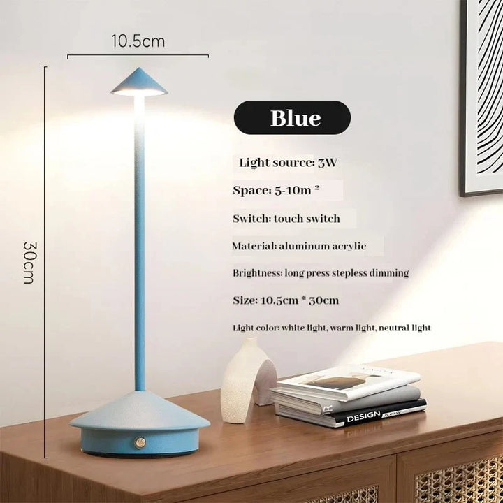 Skanto | Elegant oppladbar metallbordlampe