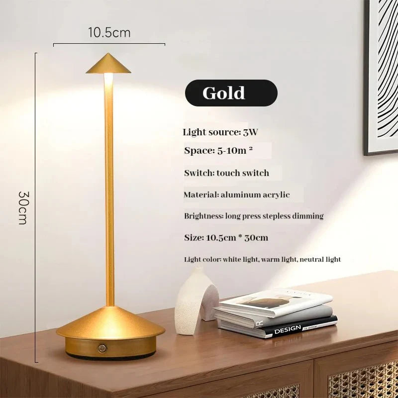 Skanto | Elegant oppladbar metallbordlampe
