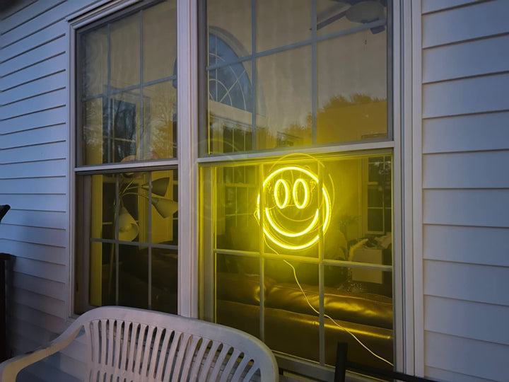 Skanto | Smil Ansikt Neon Skilt