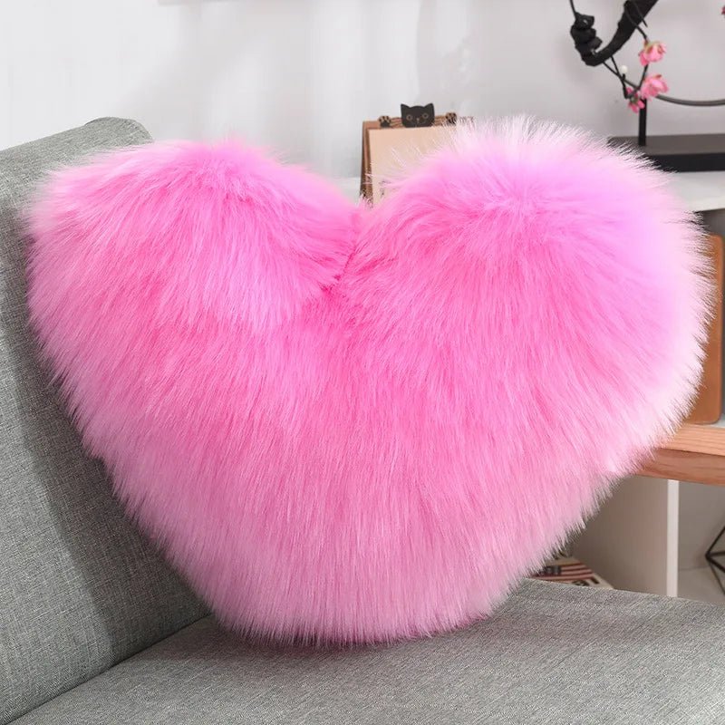 Myk hjerteformet fluffy sofa pute i myk polyester | Skanto